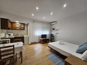 Køkken eller tekøkken på Magico estudio en Plaza España + 4 billeder