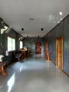 Posezení v ubytování Libong de loft ลิบงเดอลอฟท์