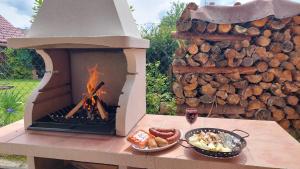 Equipo para parrilladas disponible en la casa de huéspedes