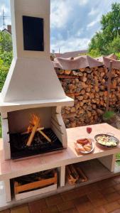 Equipo para parrilladas disponible en la casa de huéspedes