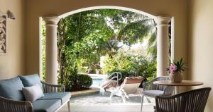 Sandals Royal Caribbean All Inclusive Resort & Private Island - Couples Only外面的花园