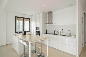 罗克布吕讷-卡普马丹Appartement vue sur Mer aux portes de Monaco Hôtel Le Roquebrune的相册照片