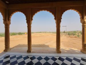 Desert Popular Resort & Camp客房内的一张或多张床位
