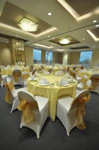 Gallery image of GTV Hotel in Cikarang