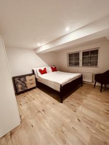 Voodi või voodid majutusasutuse Independent Apartment for Skiing & Snowboarding toas