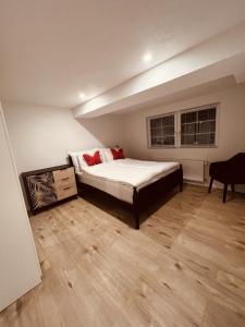 Voodi või voodid majutusasutuse Independent Apartment for Skiing & Snowboarding toas
