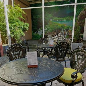 Quadrate Hostel Mannheim Z6 Denkmalschutz餐厅或其他用餐的地方