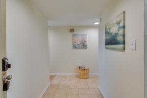 Fotografie z fotogalerie ubytování Bright Miramar Beach Condo - Walk to Beach! v destinaci Destin