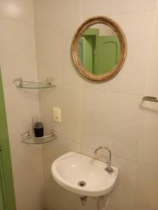 Ένα μπάνιο στο Linda kitnet