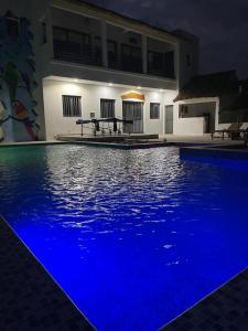 Ecolodge La Grande Tortue - Maison d'hôtes内部或周边的泳池