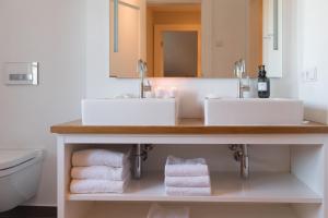 Et badeværelse på LITZKOW 16403 + 16 billeder