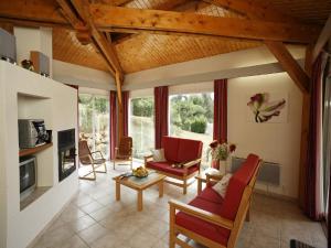 Imagen de la galería de Cozy Family Getaway Home, en Quillan