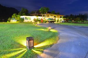 Zahrada ubytování Bor Saen Pool Villa