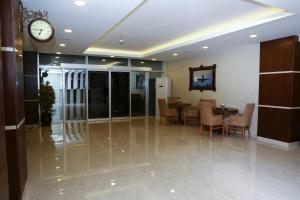 Lobbyn eller receptionsområdet på Golden Lounge Hotel