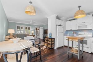 Køkken eller tekøkken på Playin' Hooky