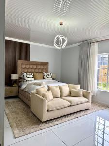 Setusvæði á Luxury Redefined Home