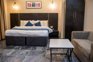 Letto o letti in una camera di Residency Hotel Lekki Phase 1