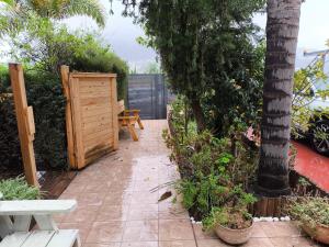 Vườn quanh הפינה של ציפי ועופר- צימר כפרי מקסים עם נוף מהמם