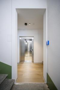 Imagine din galeria proprietății Hôtel Arnold self check-in în Neuchâtel