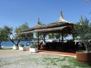 aikiikiikiikiikiikiikiikiikiikiikiikiiikiiikiikiikiiki dans l'établissement Primasrima Apartments, à Vodice