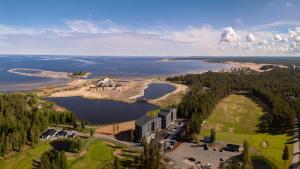 an aerial view of a resort and a lake at Marina Chalets 1 bedroom apartments by Hiekka Booking - sisältää liinavaatteet ja loppusiivouksen in Kalajoki