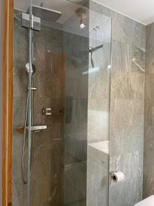 Ένα μπάνιο στο Ferienwohnung mit privater Sauna und direktem Zugang zur Skipiste