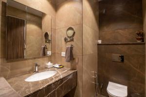 Fotografie z fotogalerie ubytování The Madelinne Hotel v destinaci Muzaffarnagar