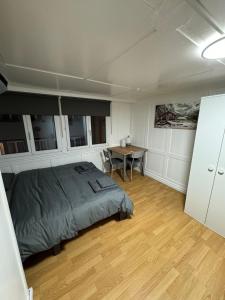 Cama ou camas em um quarto em SleepandGo
