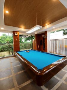 Τραπέζι μπιλιάρδου στο CASA BENITO Private Hot Spring Resort