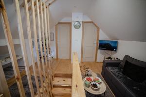 Makanan di atau berdekatan apartmen