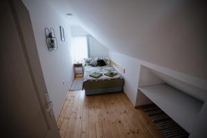 Katil atau katil-katil dalam bilik di Apartman Matija, Mokra Gora