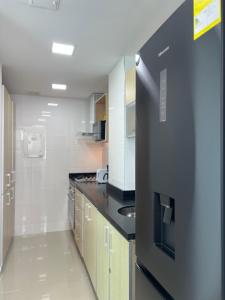 Apartment with direct access to the Sea in CTG的厨房或小厨房