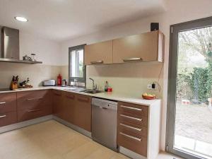 Kuchyň nebo kuchyňský kout v ubytování Villa - Casco Antiguo de Girona - Piscina y Jardín