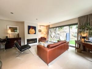 Posezení v ubytování Villa - Casco Antiguo de Girona - Piscina y Jardín