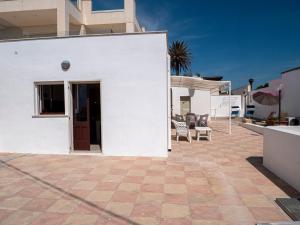 The building in which the holiday home is located