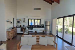 Kuchyň nebo kuchyňský kout v ubytování Casa em Condomínio - Ibiuna