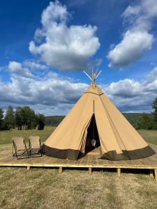 Příroda nedaleko luxury tent