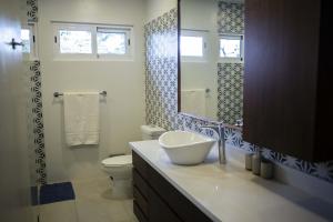 Koupelna v ubytování Vera Eco-Resort + 70 fotografií