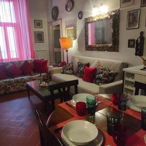 A seating area at Suite Dimora Lucrezia