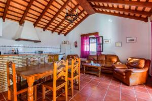 Posezení v ubytování Vivienda Rural Atlántico Sur & Familias