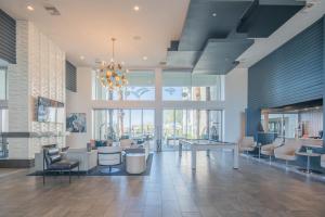 Posedenie v ubytovaní Walk out Patio-Grill-Pool with View-Golfing Area S134
