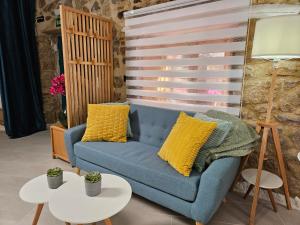 Posedenie v ubytovaní El Edén Casas Rurales con Piscina y Jacuzzi