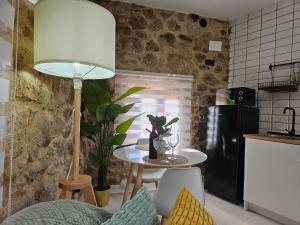 Kuchyňa alebo kuchynka v ubytovaní El Edén Casas Rurales con Piscina y Jacuzzi
