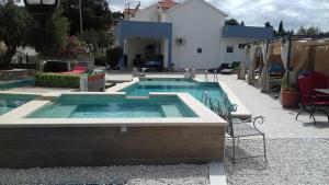 Gallery image of Apartment in Villa Tamara -Pool beheizt ,Meerblick in Škrip