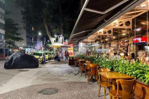 Nhà hàng/khu ăn uống khác tại Sunrise Flamengo - 4 Hóspedes, Metrô e Privativo!