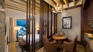Zona d'estar a Kempinski Hotel Mall of the Emirates, Dubai