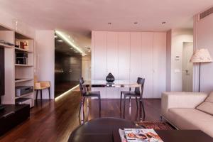 Η κουζίνα ή μικρή κουζίνα στο By Plaza de España overlooking Parque María Luisa