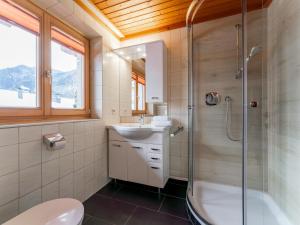 Kúpeľňa v ubytovaní Residenz am Erzbach Top 2A