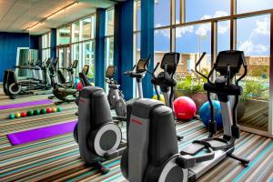 Fitness centrum a/nebo fitness zařízení v ubytování Aloft Austin at The Domain