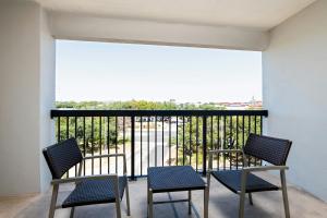 Balkón nebo terasa v ubytování Courtyard by Marriott Austin The Domain Area